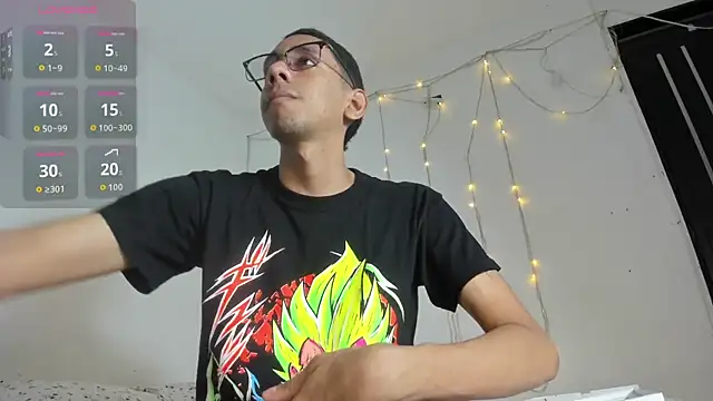 Snapshot of Lion_TNTx chatting on 11/06/25, 08:10 Lion TNTx online show from 11/06/25, 08:10