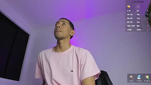 Snapshot of Lion_TNTx chatting on 12/14/25, 08:24 Lion TNTx online show from 12/14/25, 08:24