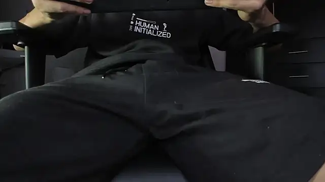 Snapshot of Lion_TNTx chatting on 12/22/25, 09:34 Lion TNTx online show from 12/22/25, 09:34