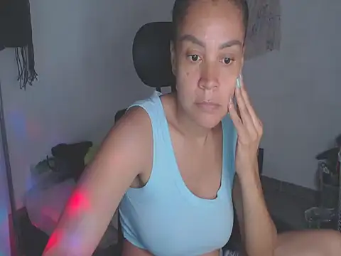 Snapshot of shayna_cute chatting on 05/30/26, 03:47 shayna cute online show from 05/30/26, 03:47