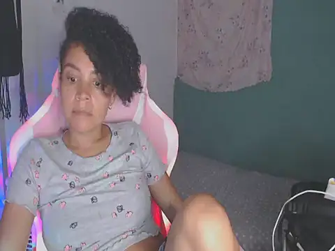 Snapshot of shayna_cute chatting on 07/11/26, 11:50 shayna cute online show from 07/11/26, 11:50