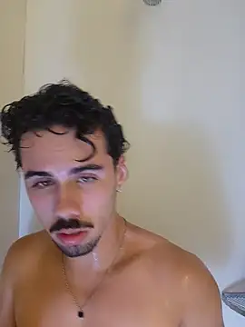 Snapshot of Leo__ribeiro chatting on 03/14/26, 10:53 Leo ribeiro online show from 03/14/26, 10:53