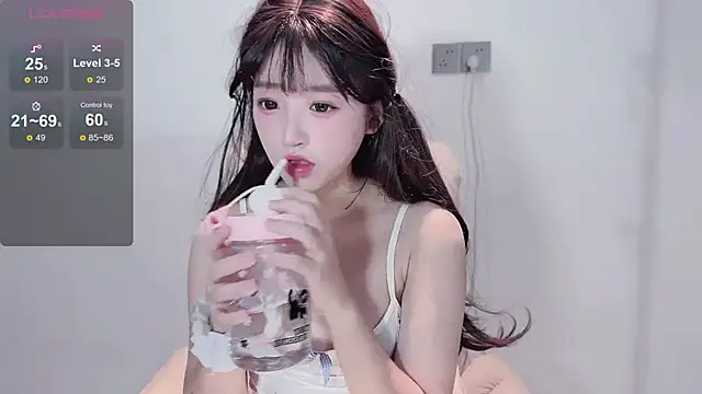 Yaiyigirl online show from 11/07/25, 04:29