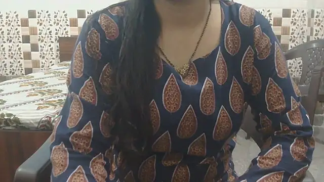 Snapshot of Sneha_lovely01 chatting on 06/28/26, 03:40 Sneha lovely01 online show from 06/28/26, 03:40