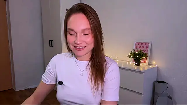 Snapshot of Kalli_ly chatting on 02/26/26, 02:27 Kalli ly online show from 02/26/26, 02:27
