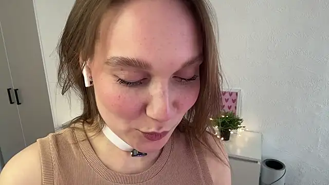 Snapshot of Kalli_ly chatting on 03/15/26, 02:23 Kalli ly online show from 03/15/26, 02:23