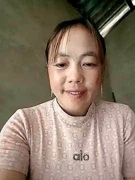 Snapshot of Sara_pusyy chatting on 04/21/26, 05:14 Sara pusyy online show from 04/21/26, 05:14