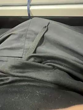 Snapshot of adamblunt59 chatting on 02/25/26, 11:03 adamblunt59 online show from 02/25/26, 11:03