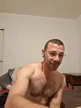 Snapshot of sucemoila77 chatting on 11/03/25, 04:19 sucemoila77 online show from 11/03/25, 04:19