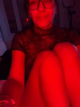 Snapshot of AsphericSquawk chatting on 11/23/25, 06:13 AsphericSquawk online show from 11/23/25, 06:13