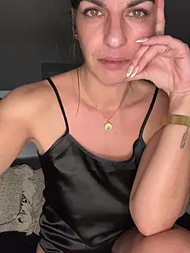 Snapshot of AsphericSquawk chatting on 11/28/25, 12:02 AsphericSquawk online show from 11/28/25, 12:02