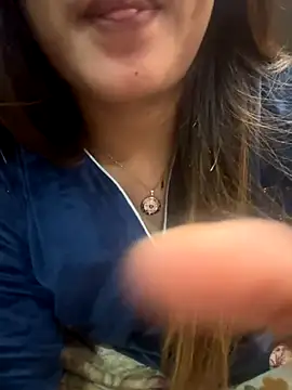 Snapshot of Angel-pune001 chatting on 12/04/25, 04:27 Angel-pune001 online show from 12/04/25, 04:27