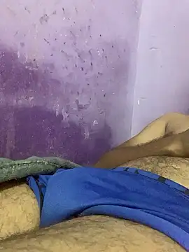 Snapshot of hotman29 chatting on 11/09/25, 07:34 hotman29 online show from 11/09/25, 07:34