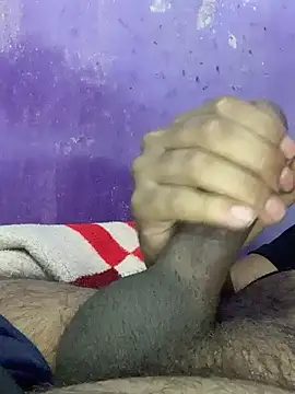 Snapshot of hotman29 chatting on 11/27/25, 05:04 hotman29 online show from 11/27/25, 05:04