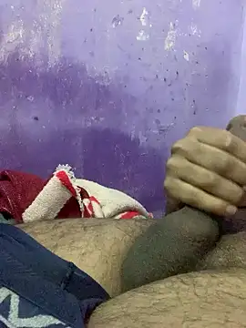 Snapshot of hotman29 chatting on 11/28/25, 11:35 hotman29 online show from 11/28/25, 11:35