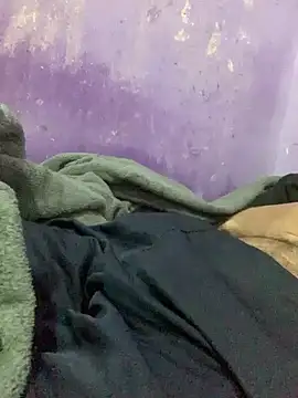 Snapshot of hotman29 chatting on 12/19/25, 08:54 hotman29 online show from 12/19/25, 08:54