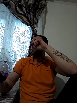 Snapshot of Baiat_Finut1 chatting on 02/04/26, 02:45 Baiat Finut1 online show from 02/04/26, 02:45