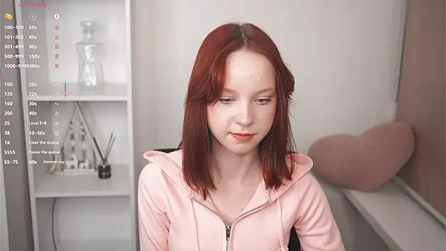 MaisieStarlight online show from 02/18/26, 05:09