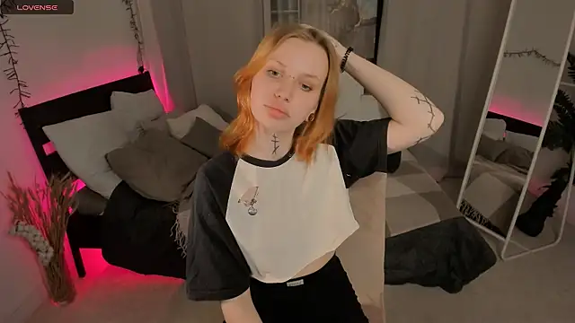NaomiRosss online show from 11/03/25, 03:35
