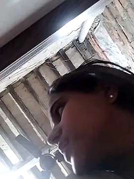 Snapshot of Hot-Couple26 chatting on 11/12/25, 05:57 Hot-Couple26 online show from 11/12/25, 05:57