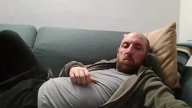 Snapshot of luca_beech88 chatting on 04/10/26, 07:07 luca beech88 online show from 04/10/26, 07:07