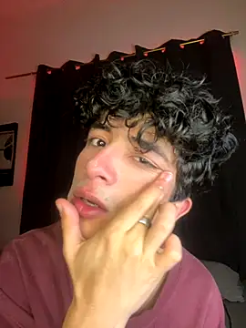 Snapshot of lion_cherry21 chatting on 11/28/25, 07:11 lion cherry21 online show from 11/28/25, 07:11