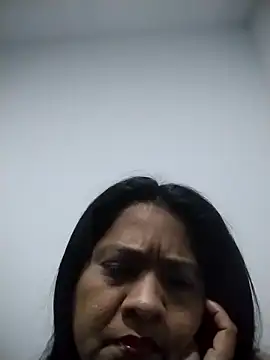 Morena-lindona online show from 11/03/25, 11:37