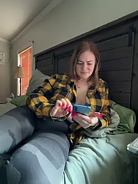 Snapshot of cubedmirror81 chatting on 02/26/26, 10:20 cubedmirror81 online show from 02/26/26, 10:20