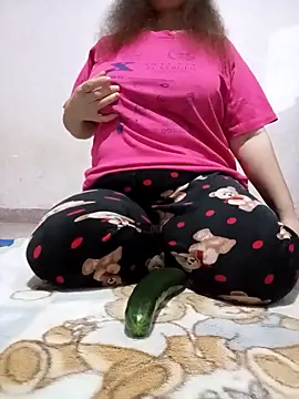 Snapshot of sdlmona chatting on 11/29/25, 07:50 sdlmona online show from 11/29/25, 07:50