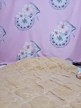 Snapshot of sdlmona chatting on 12/16/25, 10:20 sdlmona online show from 12/16/25, 10:20