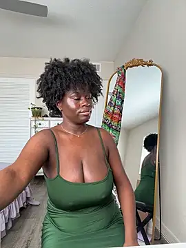 Snapshot of ladiosa_selene chatting on 03/21/26, 09:40 ladiosa selene online show from 03/21/26, 09:40