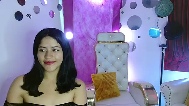 Snapshot of Ashley_Stone01 chatting on 12/05/25, 12:19 Ashley Stone01 online show from 12/05/25, 12:19