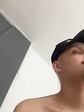 Atlass0108 online show from 11/03/25, 01:19