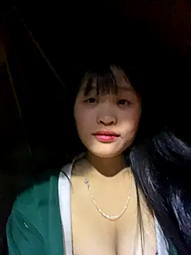 Snapshot of ThuxO7 chatting on 11/03/25, 11:48 ThuxO7 online show from 11/03/25, 11:48