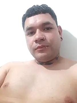 Snapshot of Roman_Valor chatting on 11/03/25, 03:19 Roman Valor online show from 11/03/25, 03:19