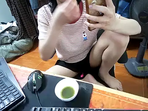 Snapshot of ---Lusi03--- chatting on 04/26/26, 03:53 ---Lusi03--- online show from 04/26/26, 03:53