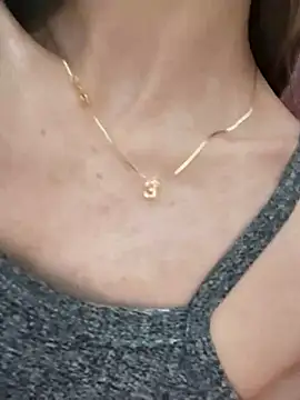 Snapshot of Melzinhasweet chatting on 11/24/25, 09:14 Melzinhasweet online show from 11/24/25, 09:14