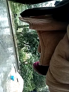 Snapshot of buom-xinh chatting on 11/08/25, 09:09 buom-xinh online show from 11/08/25, 09:09