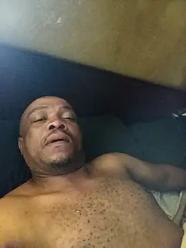 Snapshot of BBC-KING-100 chatting on 12/19/25, 11:23 BBC-KING-100 online show from 12/19/25, 11:23