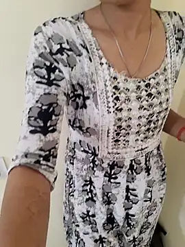 Snapshot of Neha_rani78 chatting on 11/30/25, 03:54 Neha rani78 online show from 11/30/25, 03:54