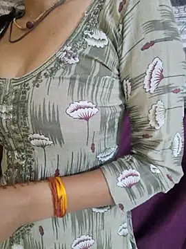 Snapshot of Neha_rani78 chatting on 04/27/26, 12:52 Neha rani78 online show from 04/27/26, 12:52