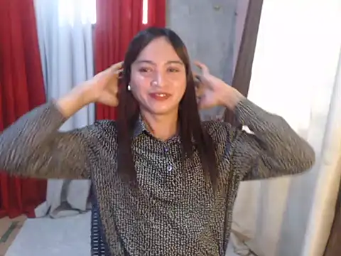 Snapshot of urnaughty_cris chatting on 11/04/25, 12:21 urnaughty cris online show from 11/04/25, 12:21