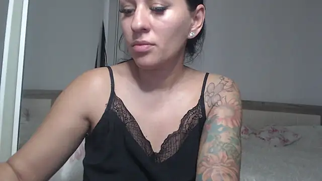 RachelVegass online show from 11/05/25, 07:52