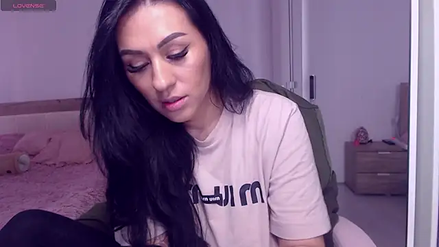 RachelVegass online show from 05/18/26, 11:38