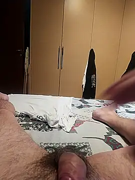 Snapshot of Cini75 chatting on 11/15/25, 08:00 Cini75 online show from 11/15/25, 08:00