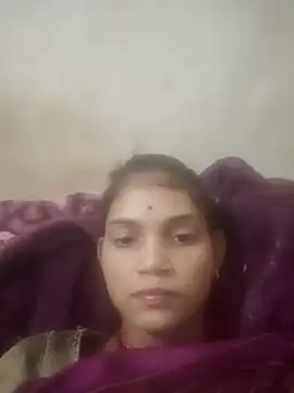 Snapshot of Jooli_cuty chatting on 11/12/25, 08:26 Jooli cuty online show from 11/12/25, 08:26