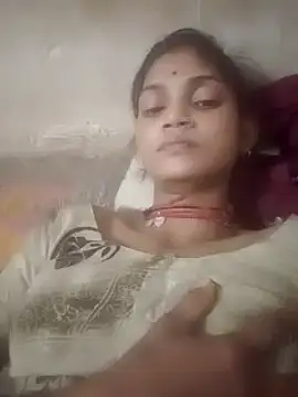 Snapshot of Jooli_cuty chatting on 11/16/25, 06:35 Jooli cuty online show from 11/16/25, 06:35