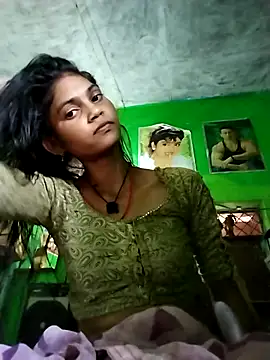 Snapshot of Jooli_cuty chatting on 04/04/26, 05:16 Jooli cuty online show from 04/04/26, 05:16