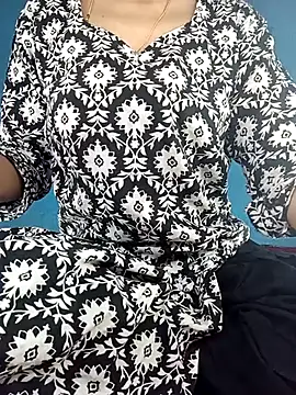 Snapshot of Saniya76 chatting on 02/22/26, 12:56 Saniya76 online show from 02/22/26, 12:56