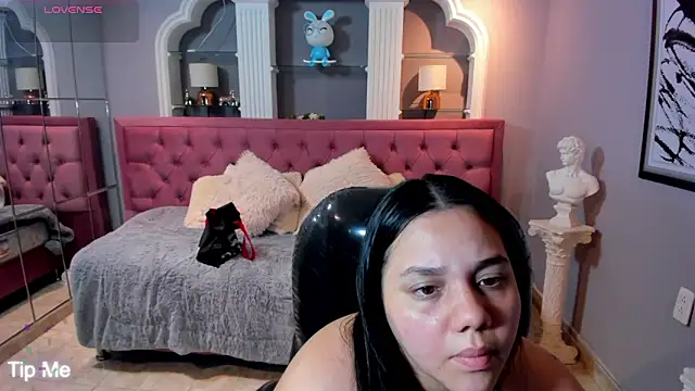 Snapshot of _chelsea_24 chatting on 12/20/25, 03:57 chelsea 24 online show from 12/20/25, 03:57